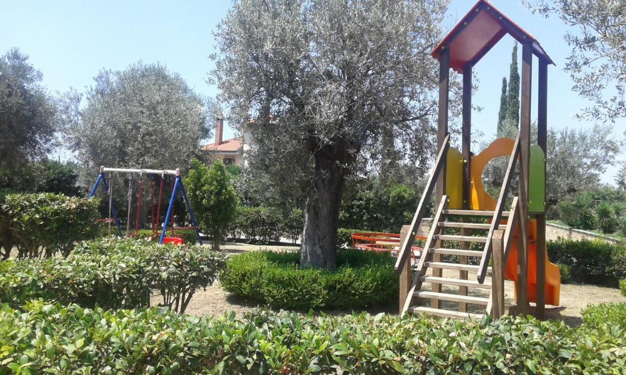 Agriturismo Fabrizio Maria Villa Capaccio Exteriör bild